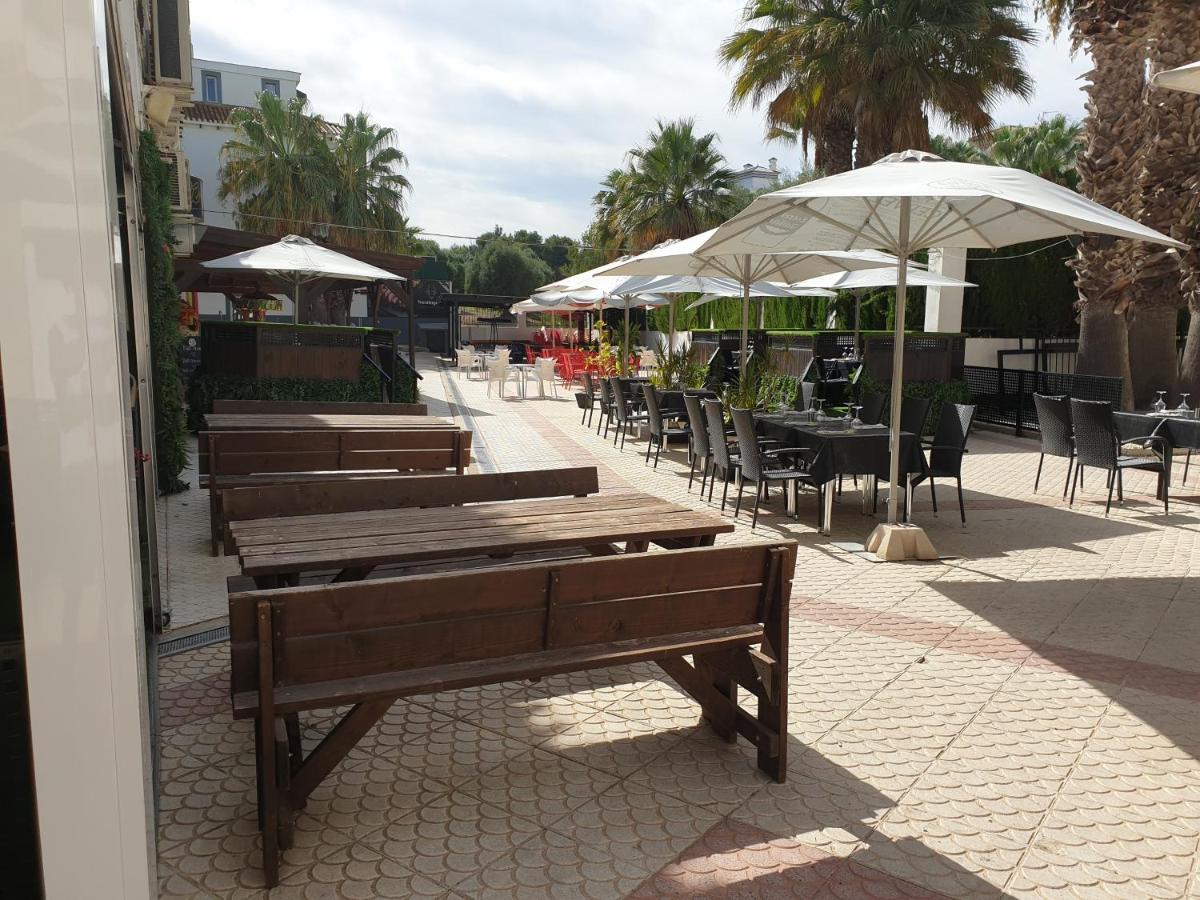 Amazing Villamartin House Sleeps 6 With Pool Villacosta Exterior foto